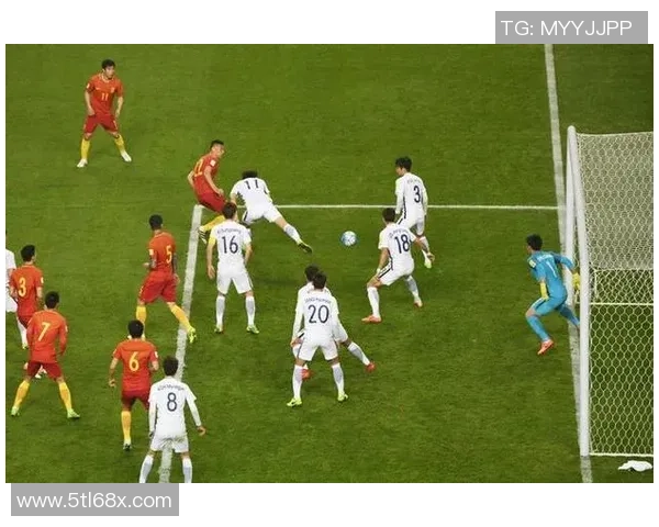 世预赛中国队迎战韩国队贺龙体育场见证激烈对决 世预赛中国队迎战韩国队贺龙体育场见证激烈对决