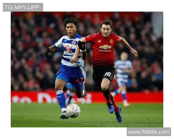 曼联对雷丁精彩对决直播信号全程跟踪与分析