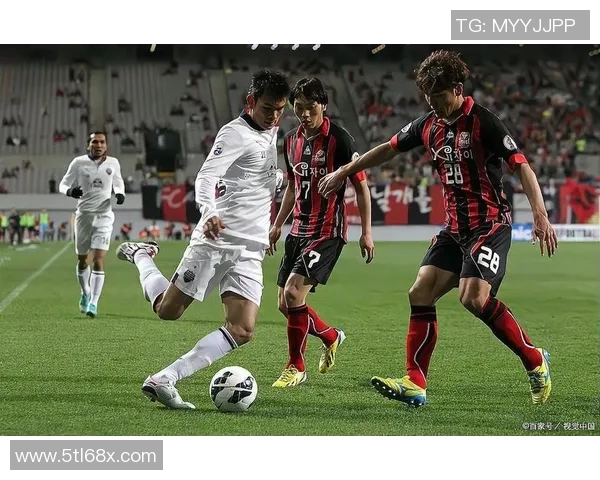 神户船与巴塞罗那的激烈对决:一场足球文化的碰撞与交流 神户船与巴塞罗那的激烈对决:一场足球文化的碰撞与交流